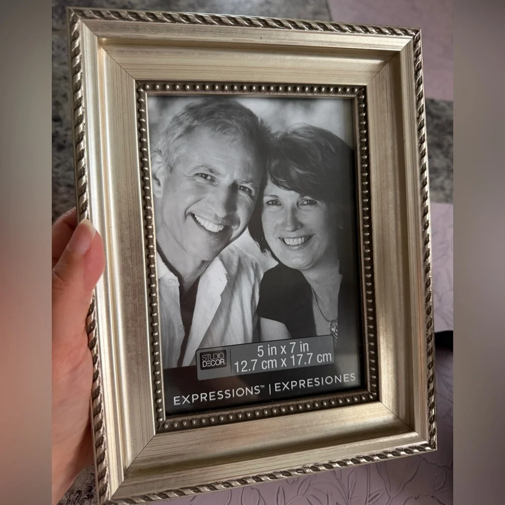 Studio Decor Expressions Set of Two Gold Detailed 5x7 Photo Frames